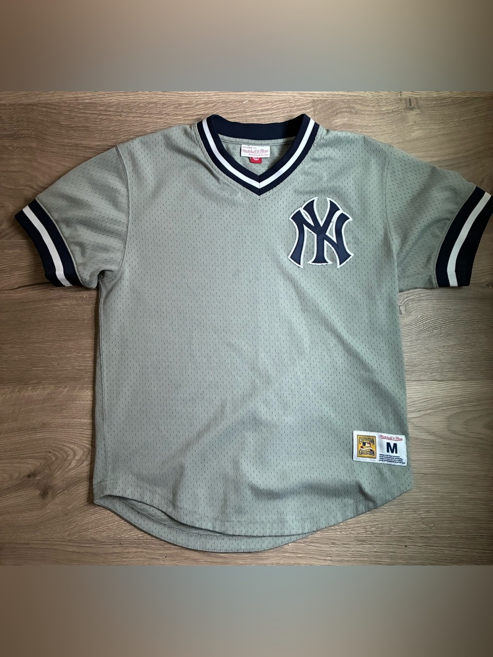 New York Yankees Jersey Mens Medium Gray MLB Baseball Mitchell & Ness Mesh